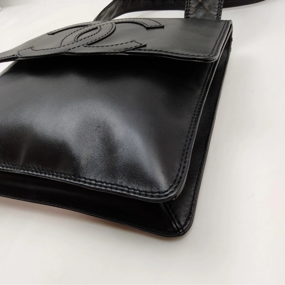 CHANEL LOGO LEATHER MINI CROSSBODY SHOULDER BAG - Picture 9 of 12
